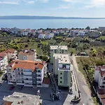 Апартаменты Apartman Lukiana*** *