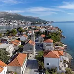 Apartman Lukiana*** Апартаменты *