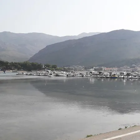 Apartman Lukiana*** Appartamento Spalato