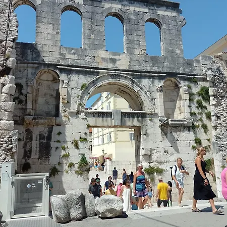 Apartman Lukiana*** 아파트 *