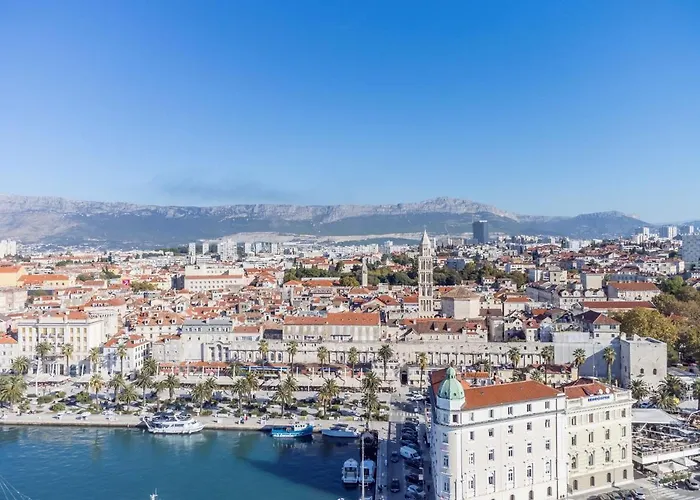 아파트 Apartman Lukiana***