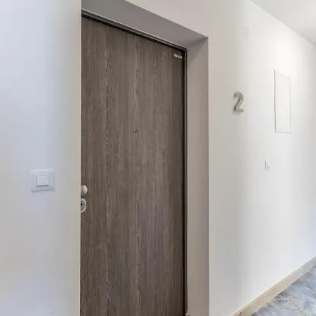 アパート Apartman Lukiana*** *